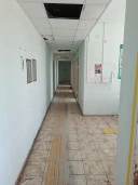 Помещение общей площадью 517,7 кв. м с кадастровым номером 86:07:0103008:3571 и доля 56/100 в праве на земельный участок с кадастровым номером 86:07:0103008:114, по адресу: Октябрьский муниципальный район, пгт. Октябрьское, ул. Ленина, д. 15, пом. 1